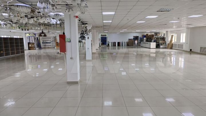 Торговая площадь, 1025 м²