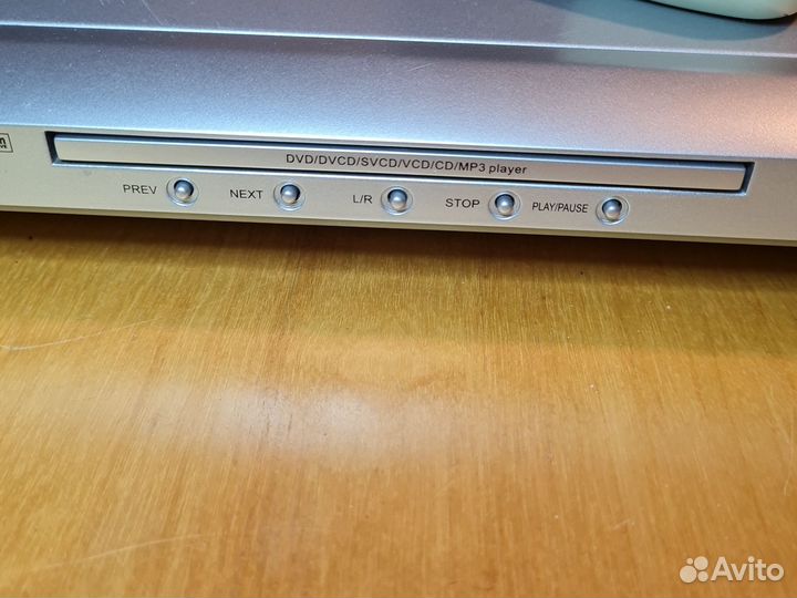 DVD проигрыватель Akai DV-P4940kdsm