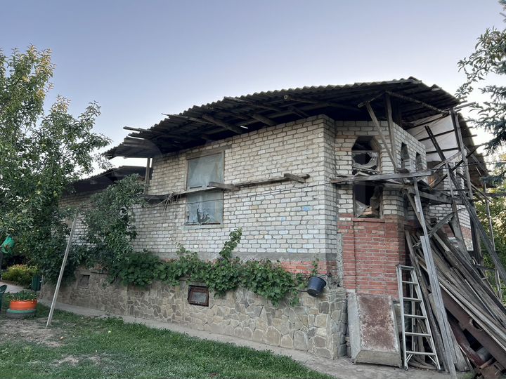 Дом 215 м² на участке 6 сот.