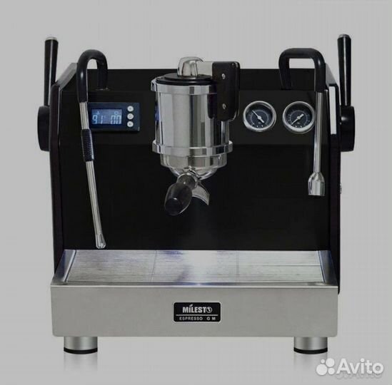 Кофемашина Milesto em 40