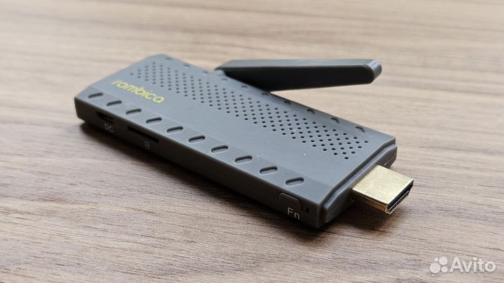 Тв-приставка Rombica Smart Stick Quad v001