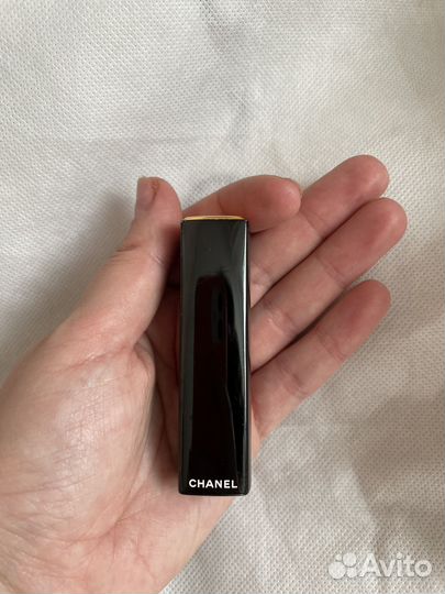 Chanel помада rouge allure velvet 40