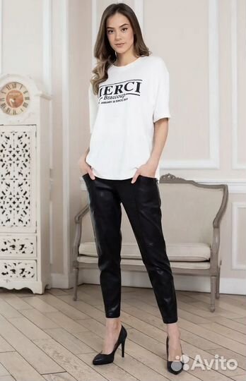 Джоггеры из экокожи на резинке