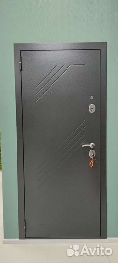 Дверь входная Мега зеркало