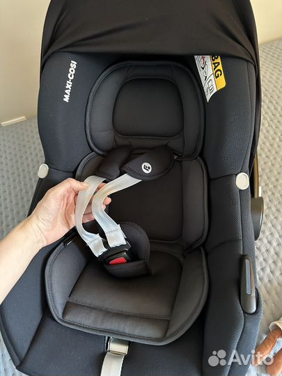 Автолюлька maxi cosi cabriofix i-size + FamilyFix