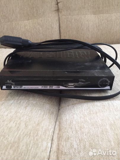 DVD читает флешки и диски полный комплект