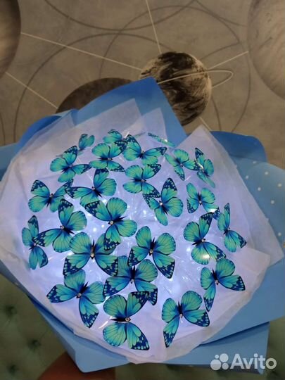 Букет из 25 бабочек светящийся