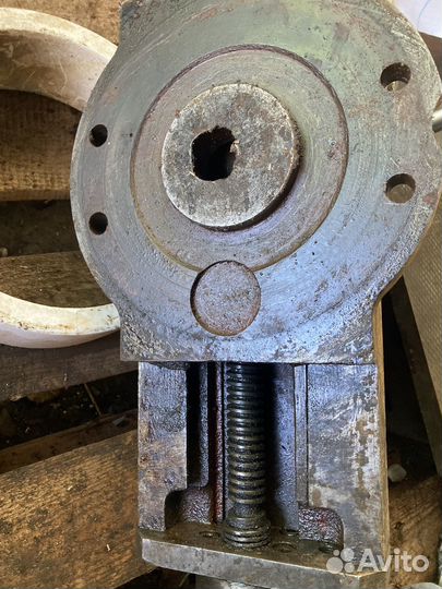 Суппорт в сборе к токарново станка 16К20
