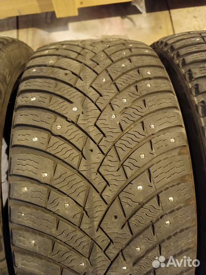 Pirelli Ice Zero 2 245/45 R18 100H