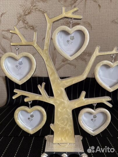 Семейное дерево с фоторамками