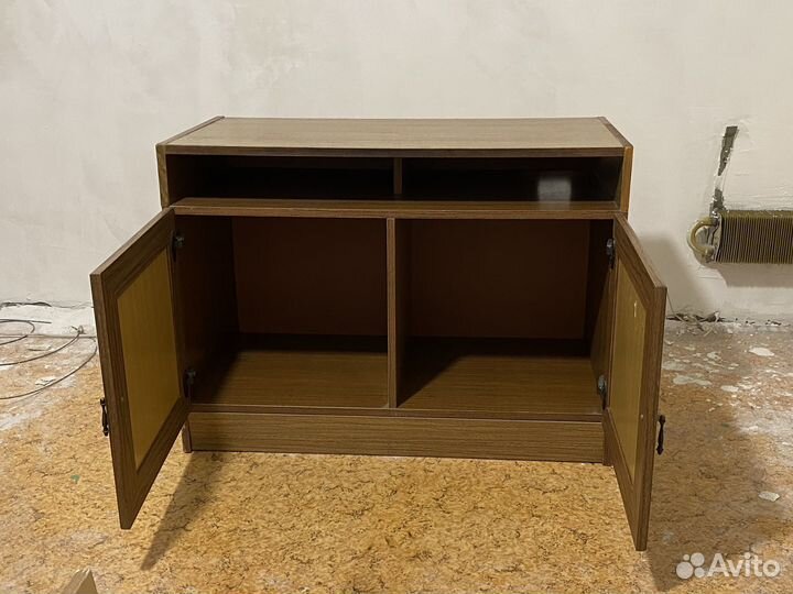 Тумба под телевизор
