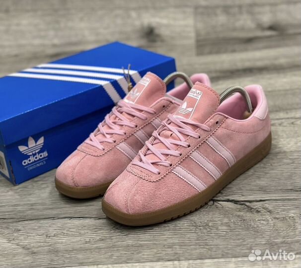 Кроссовки женские Adidas Bermuda