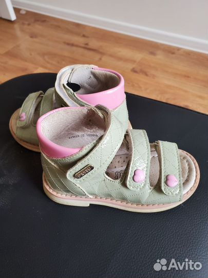Босоножки для девочки 22 размер 14 см