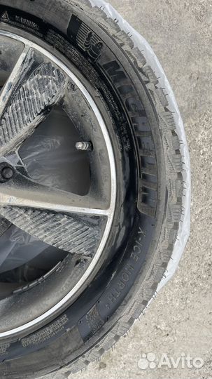 R16 Michelin X-Ice North 4 205/55, PCD 5x114.3 DIA 16