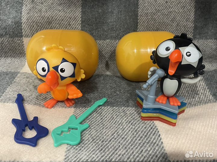 Kinder maxi попугаи 2024