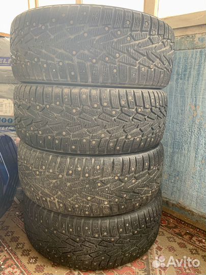 Nokian Tyres Hakkapeliitta 7 215/60 R16