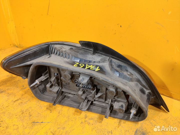 Фонарь задний правый для Peugeot 406