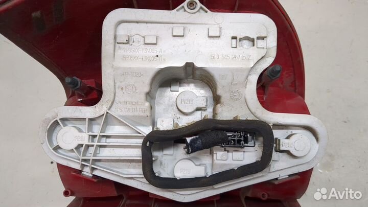 Фонарь (задний) левый Skoda Yeti