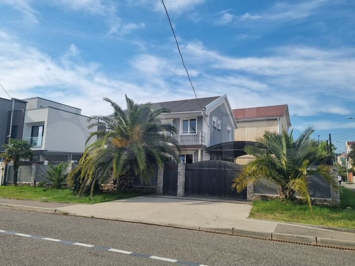 Дом 135 м² на участке 6 сот.