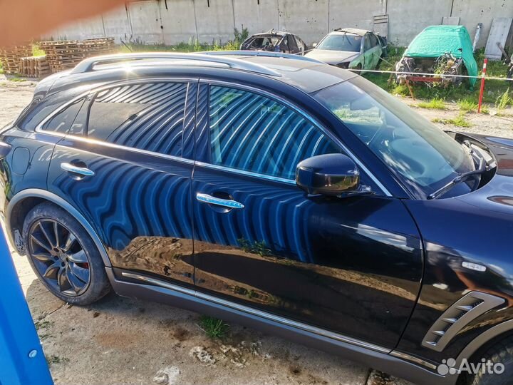 В разборе infiniti FX50s s51 2009