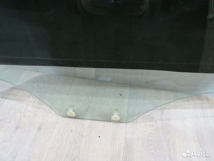 Стекло заднее левое Hyundai Solaris