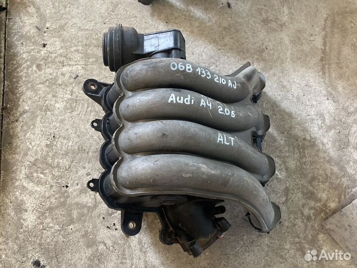 Коллектор впускной 06B133210AJ Audi A4 2.0л