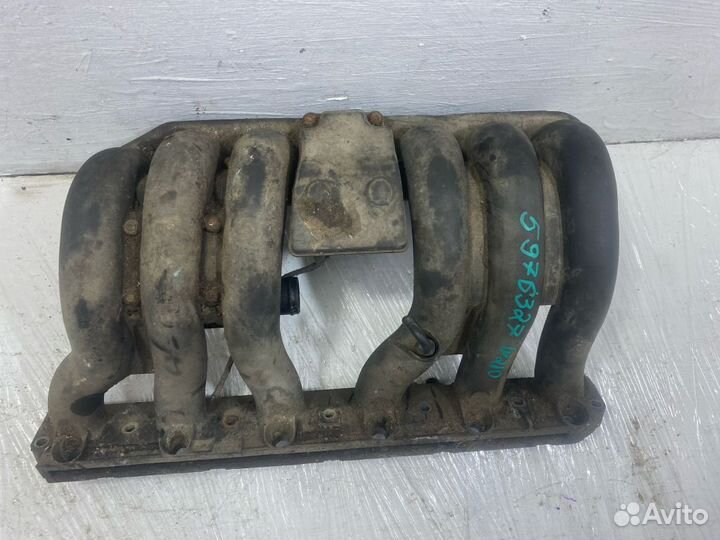 Впускной коллектор