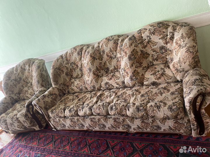 Диван и 2 кресла бу