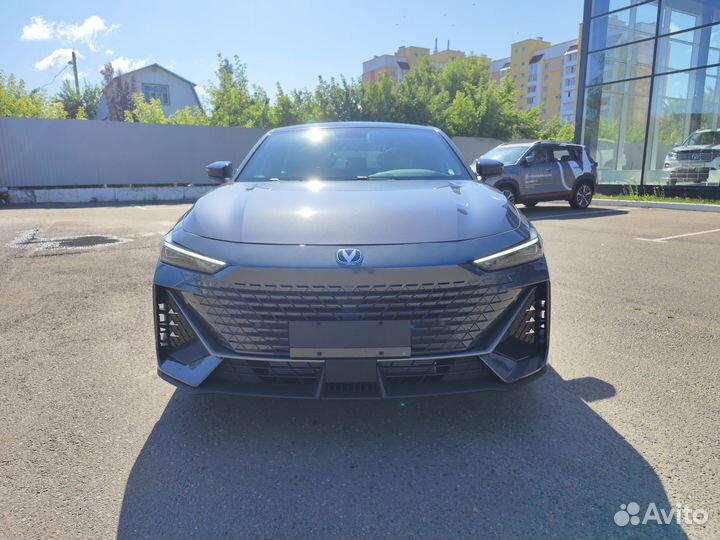 Changan UNI-V 1.5 AMT, 2022