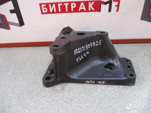Кронштейн гура MAN TGA, TGX, TGS