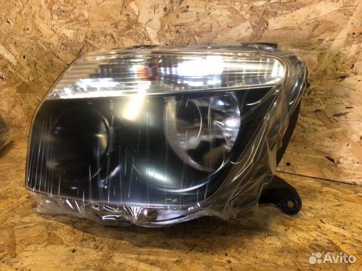 Фара левая Renault Duster новая оригинал