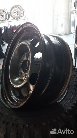 Диск BMW 1 оригинал 16 с колпаками