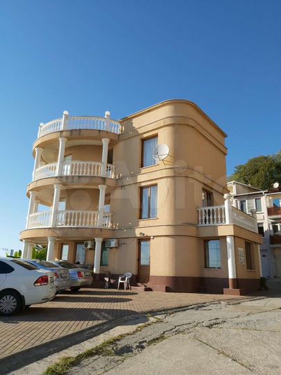 Дом 500 м² на участке 5 сот.