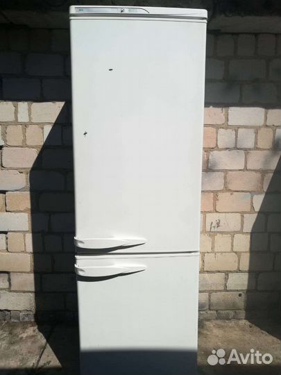Холодильник stinol