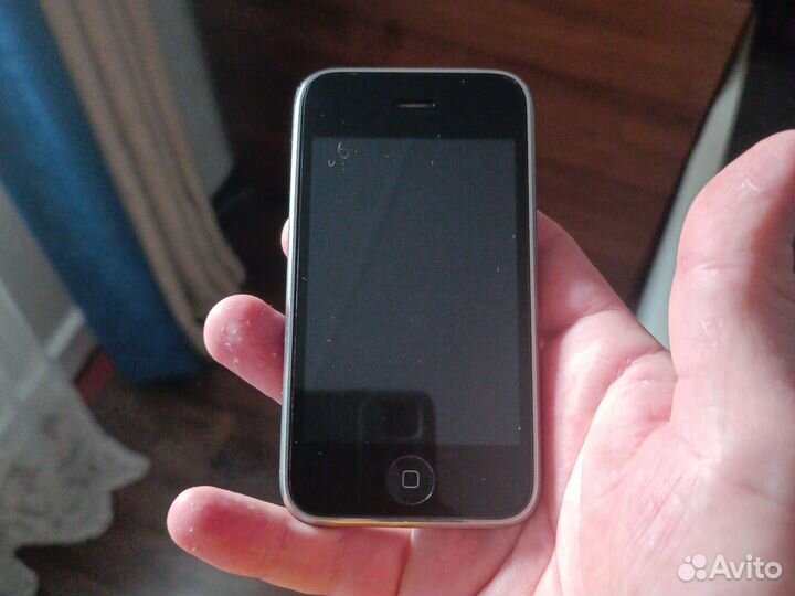 iPhone 3G, 8 ГБ
