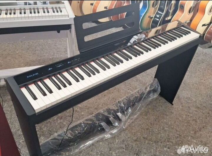 Цифровое пианино Nux NPK-S310 стойка, 3 педали