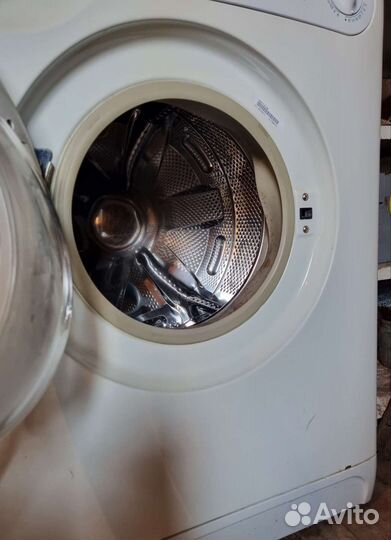 Стиральная машина indesit