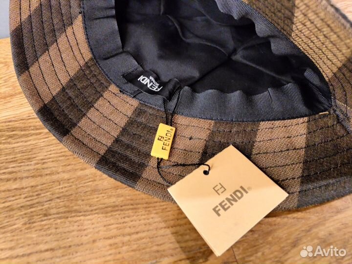 Панама fendi