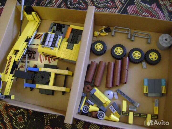 Конструктор-экскаватор Lego (Cogo)