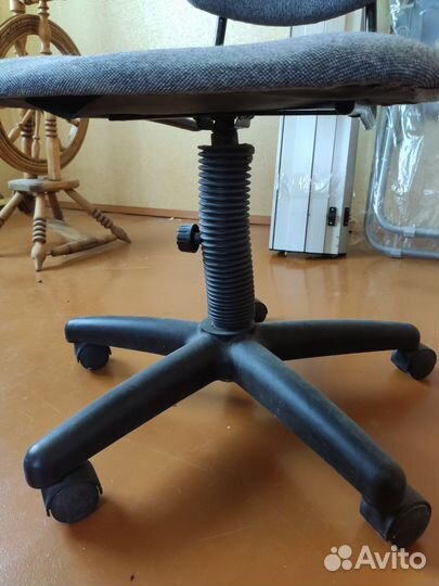 Компьютерное кресло бу