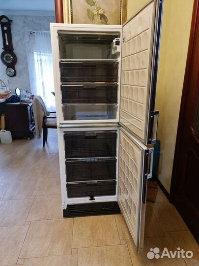 Морозильная камера Electrolux