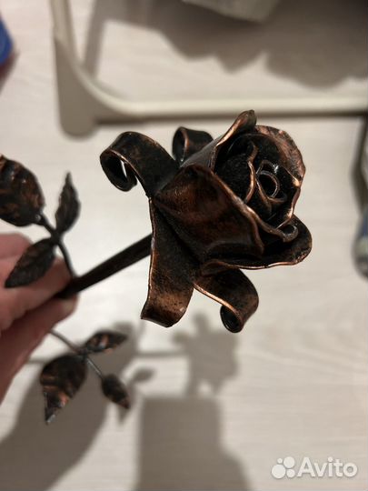 Роза кованная