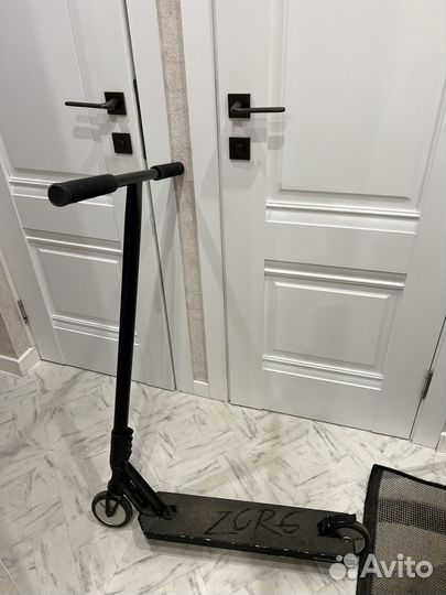 Трюковой самокат Tech Team Zorg