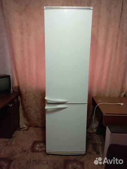 Холодильник Атлант двухкамерный