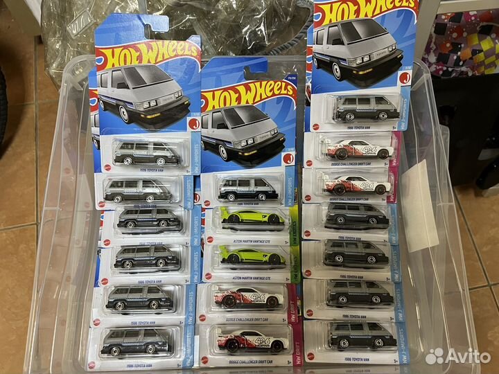 Машинки Hot Wheels