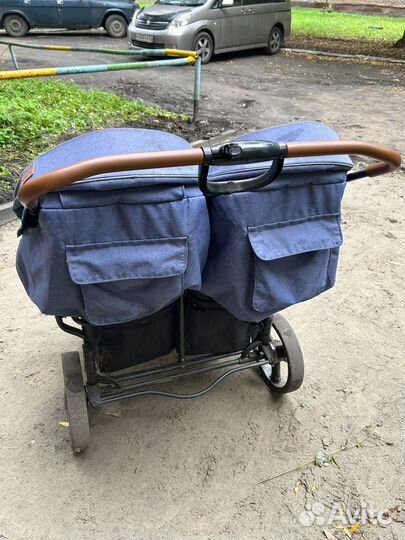 Коляска для двойни