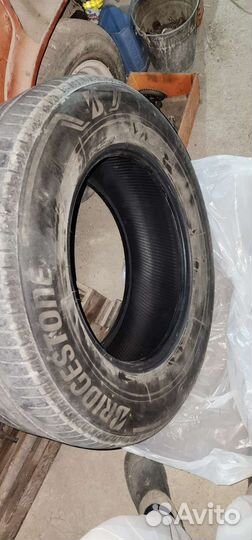 Bridgestone Alenza 001 285/60 R18