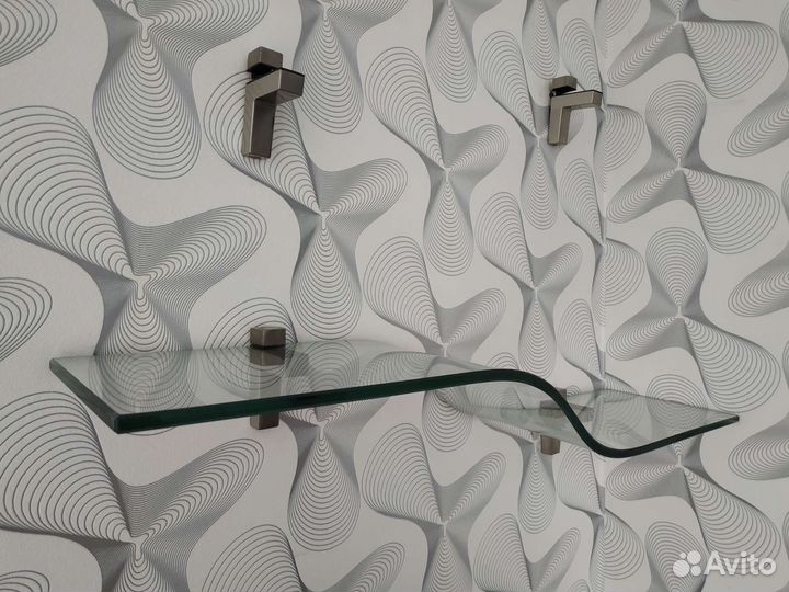 Полка стеклянная изогнутая