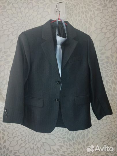 Школьный костюм