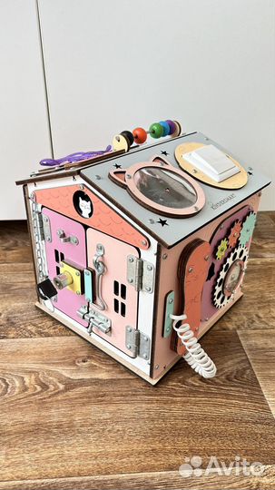 Бизиборд бизидом